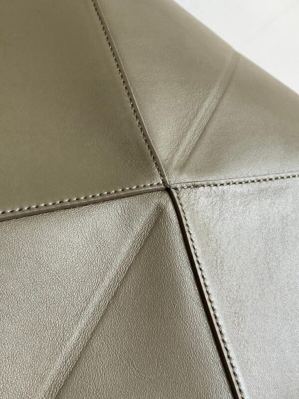 sy_no_263410A33B7BB835606BA86616557238_6 LOEWE Puzzle Fold Geometric Leather Bag