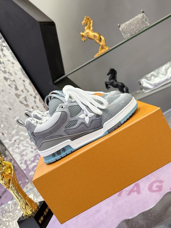 sy_no_2666FEEA6F0C3702CB7DC93F671B6E9A_2 Louis Vuitton LV Skate Grey & Light Blue Retro Skate Sneakers