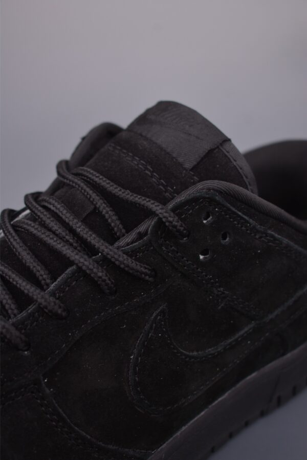 sy_no_2674086B60148645AC7919CA2C4788C8_6 Supreme x Nike SB Dunk Low “Black Suede”