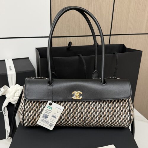 sy_no_267B9409B174886177AF8B9DC1C48734_0 Black Caviar Leather Bowling Bag