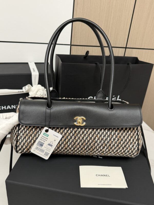 sy_no_267B9409B174886177AF8B9DC1C48734_4 Black Caviar Leather Bowling Bag