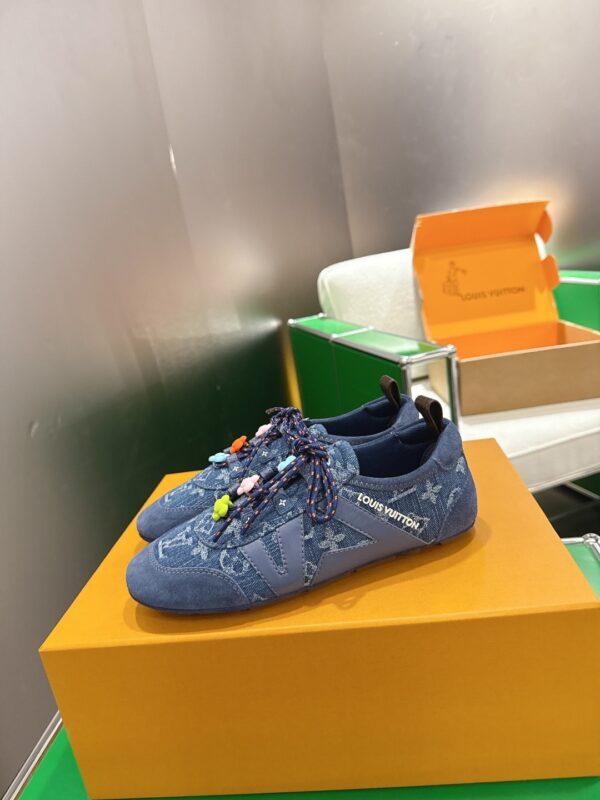 sy_no_26CCB86B7E4AA24EA6F71A6B68388458_1 Louis Vuitton Sneakerina Blue Monogram Denim Flower Thin-Sole Sneakers