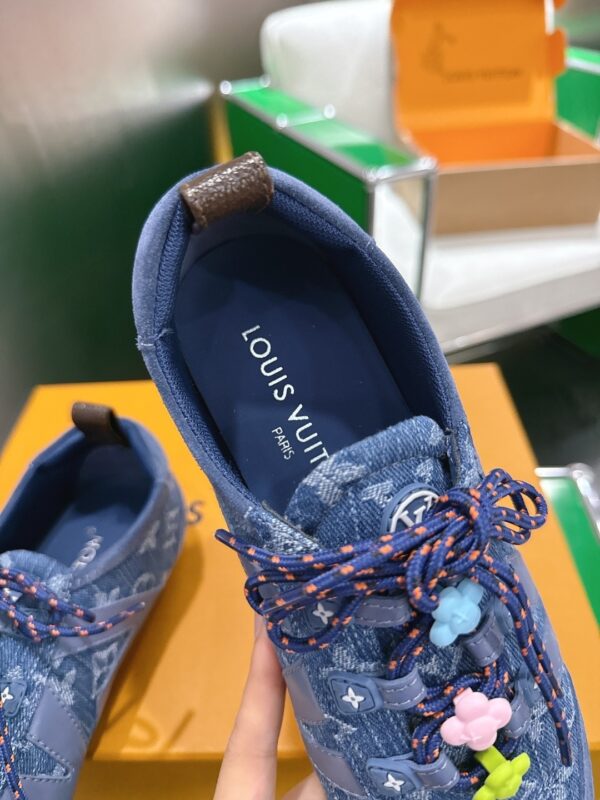 sy_no_26CCB86B7E4AA24EA6F71A6B68388458_5 Louis Vuitton Sneakerina Blue Monogram Denim Flower Thin-Sole Sneakers