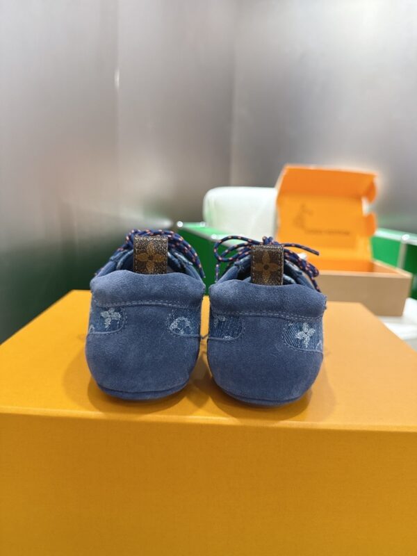 sy_no_26CCB86B7E4AA24EA6F71A6B68388458_7 Louis Vuitton Sneakerina Blue Monogram Denim Flower Thin-Sole Sneakers