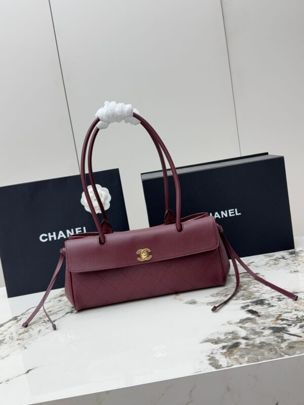 sy_no_272BA176DF97563D85CCE7490E96CA9A_0 Chanel 26S Baguette Bag – Grained Calfskin Leather (Red)