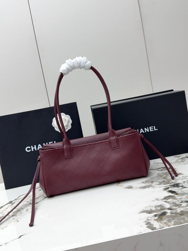 sy_no_272BA176DF97563D85CCE7490E96CA9A_2 Chanel 26S Baguette Bag – Grained Calfskin Leather (Red)