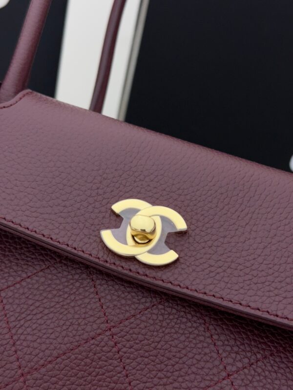 sy_no_272BA176DF97563D85CCE7490E96CA9A_4 Chanel 26S Baguette Bag – Grained Calfskin Leather (Red)