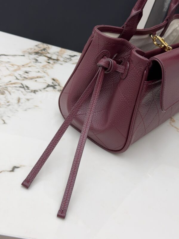 sy_no_272BA176DF97563D85CCE7490E96CA9A_5 Chanel 26S Baguette Bag – Grained Calfskin Leather (Red)