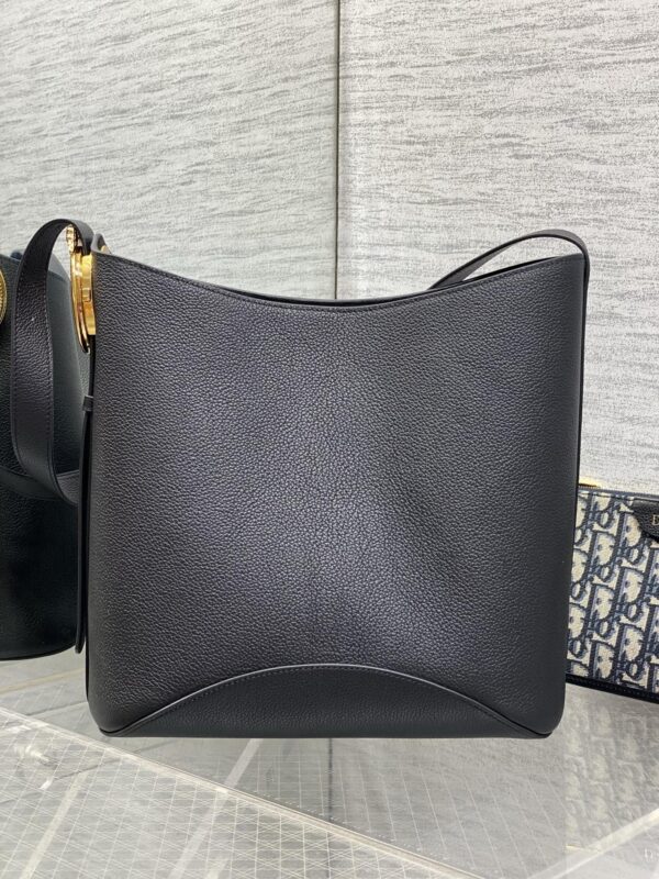 sy_no_2790E4384536EB3F60AFE8943AFAB388_5 Dior Medaillon Bucket Bag – New Spring/Summer Calfskin Shoulder Bag