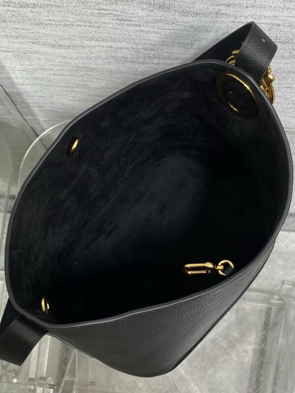 sy_no_2790E4384536EB3F60AFE8943AFAB388_7 Dior Medaillon Bucket Bag – New Spring/Summer Calfskin Shoulder Bag