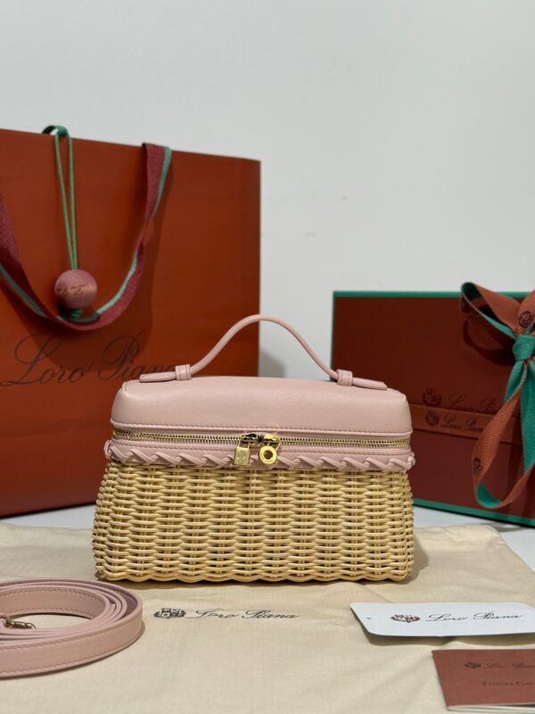 sy_no_2795688B4A7E253E4C0ED1820F29F64E_0 Loro Piana Extra Pocket L19 – Woven Leather Bag (Pink)