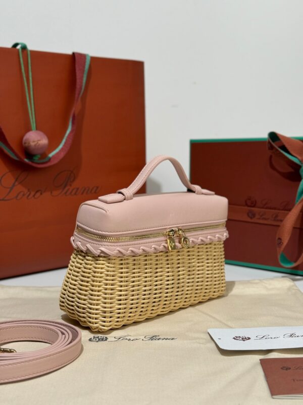 sy_no_2795688B4A7E253E4C0ED1820F29F64E_1 Loro Piana Extra Pocket L19 – Woven Leather Bag (Pink)