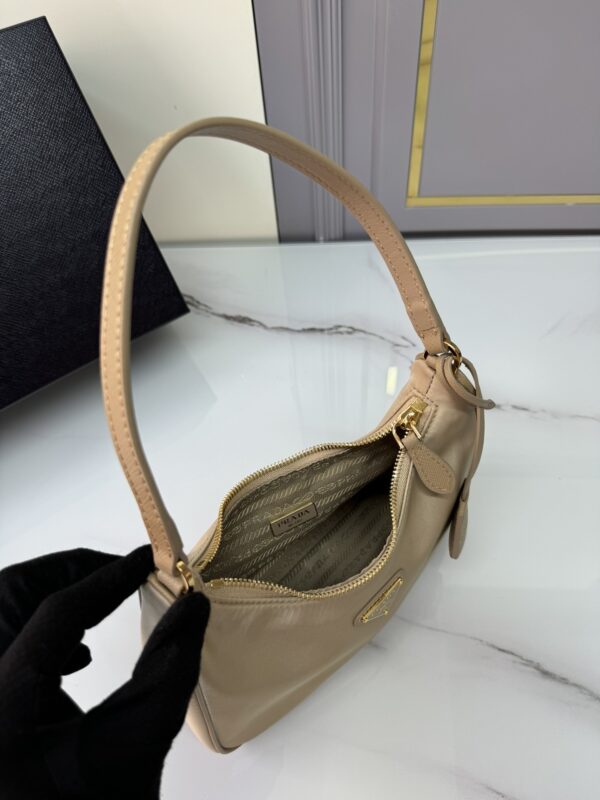 sy_no_27EF19708CD3D453D57152FE6B4DBE0D_6 Prada Women's Mini Shoulder Bag
