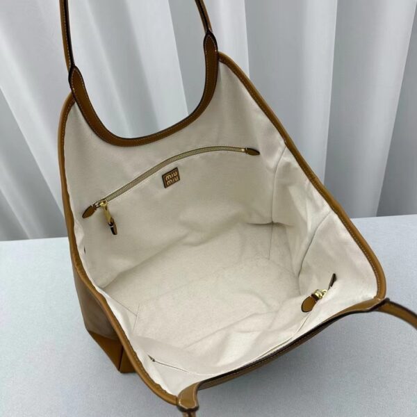 Caramel Brown Smooth Leather Large Shoulder Tote