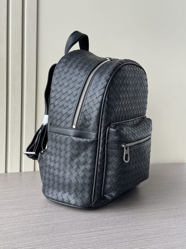 sy_no_2859908DD735E17B0E1B1A678DDFD9D1_2 Woven Waxed Leather Unisex Backpack – Black
