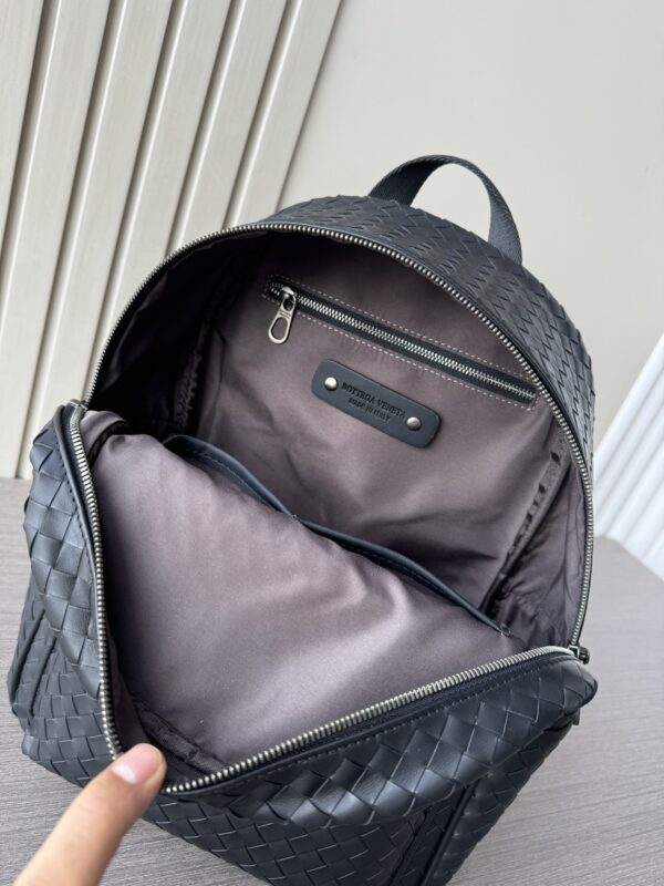 sy_no_2859908DD735E17B0E1B1A678DDFD9D1_8 Woven Waxed Leather Unisex Backpack – Black
