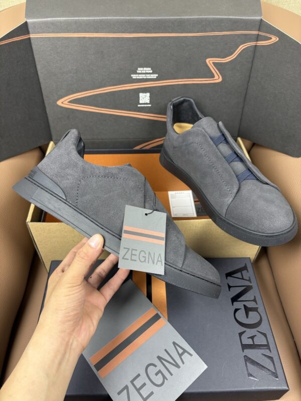 sy_no_28E41A1821D14BAA725393883C210019_0 Grey Smooth Leather Slip-On Sneakers