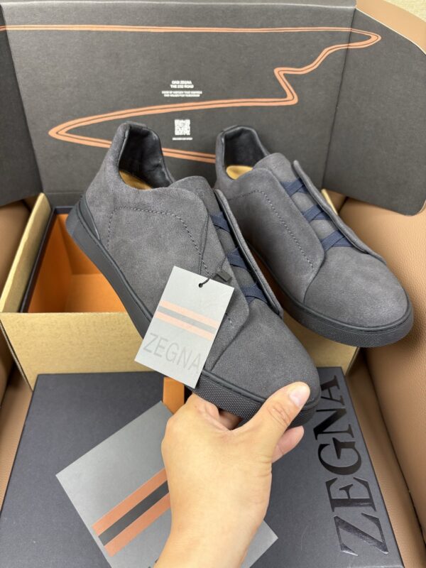 sy_no_28E41A1821D14BAA725393883C210019_2 Grey Smooth Leather Slip-On Sneakers