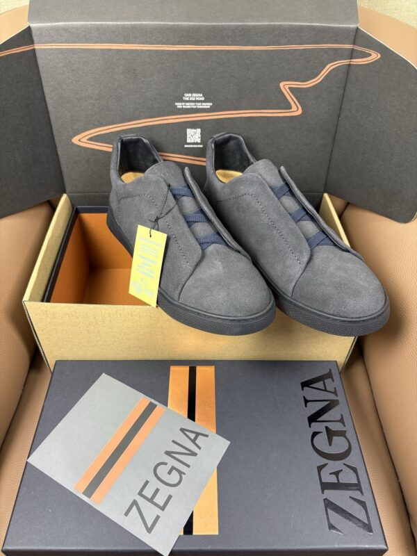 sy_no_28E41A1821D14BAA725393883C210019_3 Grey Smooth Leather Slip-On Sneakers