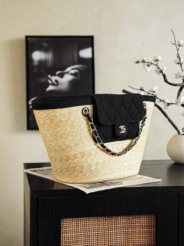 sy_no_29AFBBC5348A969DF5FBA7A4E5B57063_1 Black Large Straw Basket Tote