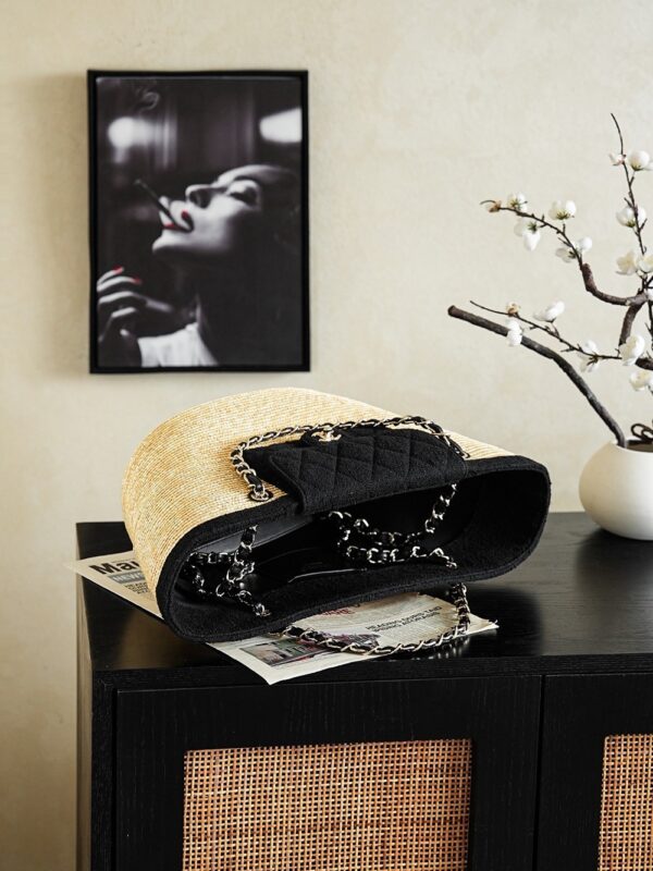 sy_no_29AFBBC5348A969DF5FBA7A4E5B57063_5 Black Large Straw Basket Tote