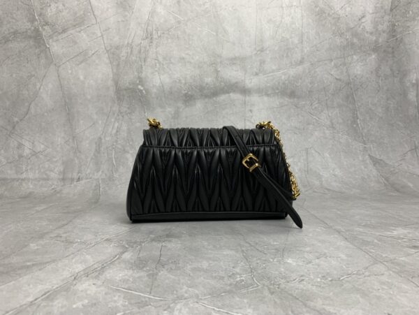 sy_no_2A15DFC0E167BD6A387E9E8375450003_1 Black Matelassé Flap Shoulder / Crossbody Bag