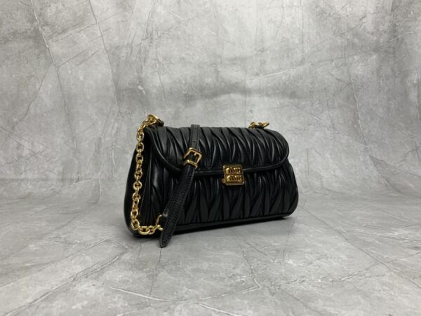 sy_no_2A15DFC0E167BD6A387E9E8375450003_2 Black Matelassé Flap Shoulder / Crossbody Bag