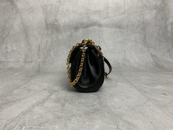 sy_no_2A15DFC0E167BD6A387E9E8375450003_3 Black Matelassé Flap Shoulder / Crossbody Bag