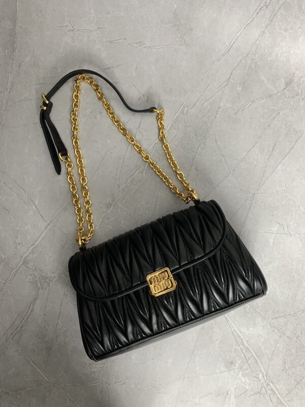 sy_no_2A15DFC0E167BD6A387E9E8375450003_4 Black Matelassé Flap Shoulder / Crossbody Bag