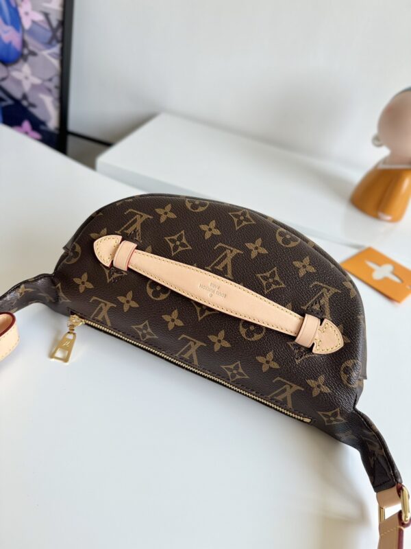 sy_no_2AC9739AC33F69B8F1F0A350CBBEB97B_2 Louis Vuitton Bumbag – Monogram Canvas