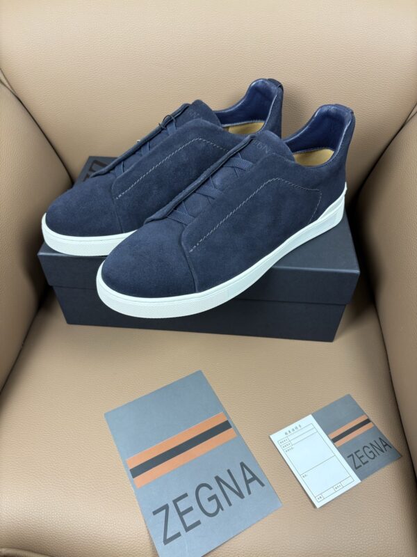 sy_no_2B5DC565488F2C99447C919897985410_4 Navy Blue Suede Slip-On Sneakers
