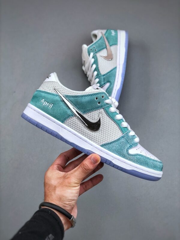 April Skateboards x Nike SB Dunk Low Pro – Mint Green / Silver
