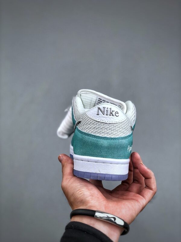 April Skateboards x Nike SB Dunk Low Pro – Mint Green / Silver