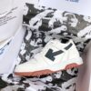 sy_no_2C0DC31724A8950ACB5409E284471113_5 Cream & Black Arrow Low-Top Retro Sneakers