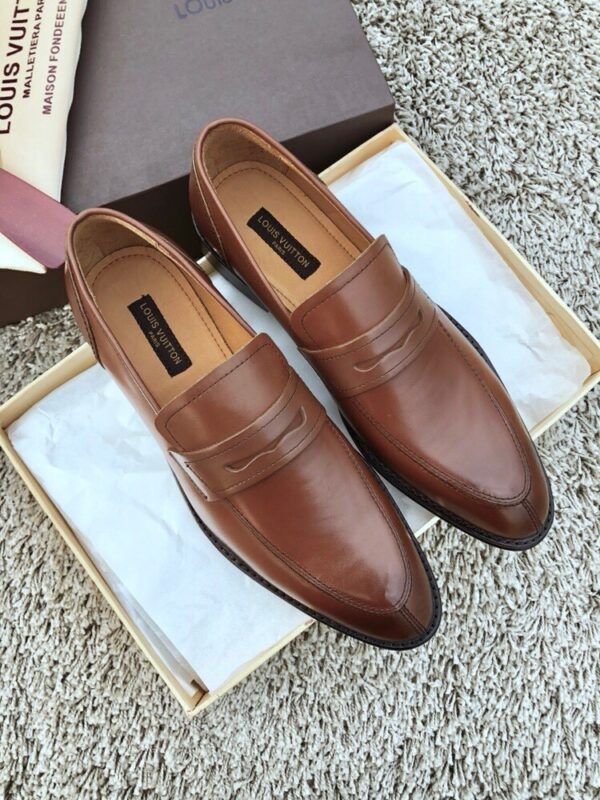 sy_no_2E51905B2BE3B351984D4FE0C43E3CB6_1 Brown & Caramel Calfskin Penny Loafers