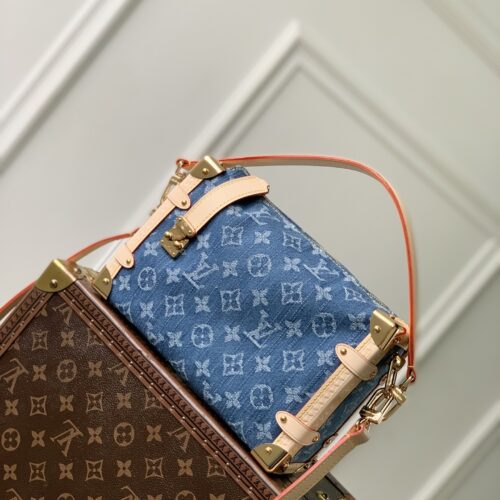 sy_no_2ECA75371C8B159E61B1E4A3C6D32BFA_0 Louis Vuitton Side Trunk Medium Handbag – Denim Rendez-Vous