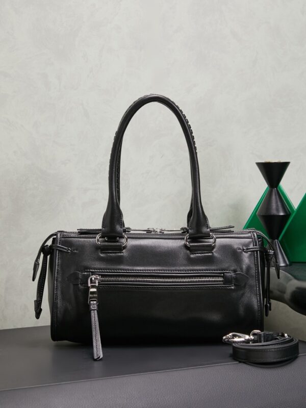 sy_no_2F1AB3EE431A4E2ADB0720A6AEBDB035_1 Black Leather Front-Zip Double-Handle Shoulder Crossbody Bag