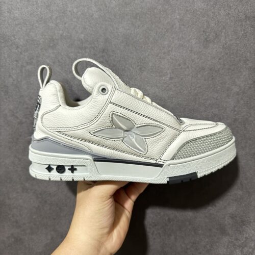 sy_no_2F88023B4D4DC37569D4EACF0344BF09_0 White & Light Grey Pebbled Leather Retro Skate Sneakers