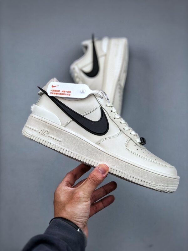 sy_no_30CAA3254058FE52979FEDD19B46AAF2_3 AMBUSH x Nike Air Force 1 Low "Phantom"