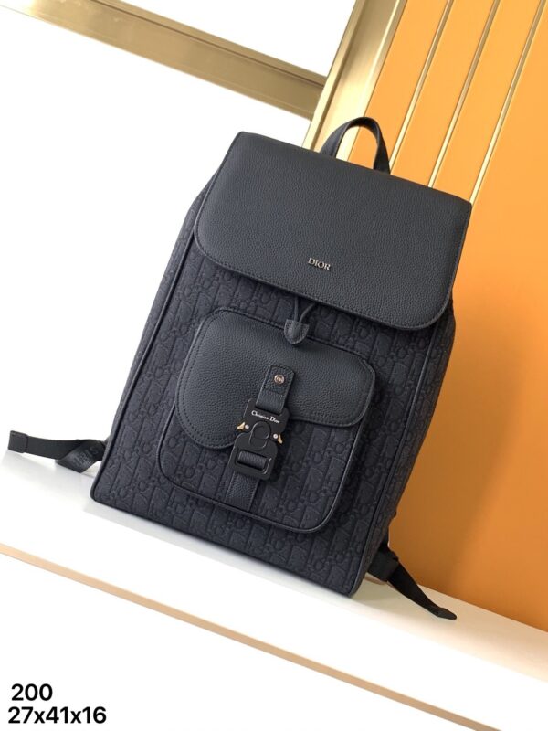 sy_no_30EF5E57F83260AA7D9713CF3BB9780D_0 Dior Men's Saddle Flap Backpack (New 2026 Model)
