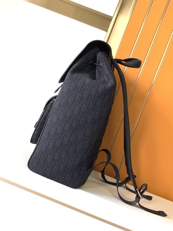 sy_no_30EF5E57F83260AA7D9713CF3BB9780D_1 Dior Men's Saddle Flap Backpack (New 2026 Model)