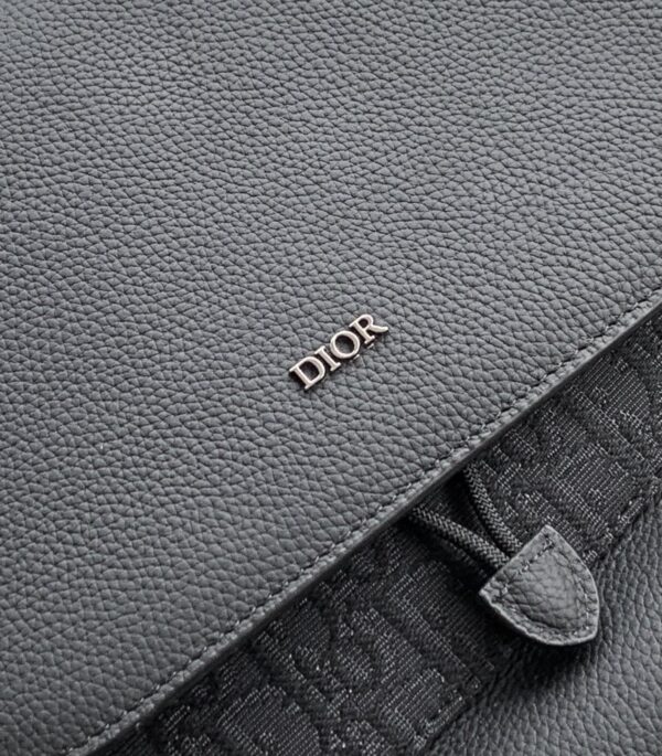 sy_no_30EF5E57F83260AA7D9713CF3BB9780D_4 Dior Men's Saddle Flap Backpack (New 2026 Model)