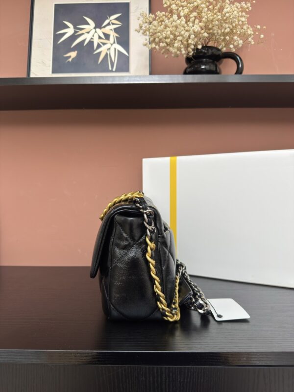 sy_no_31216095EE495761941D4B8795EBF8BE_1 Chanel 19K Black Shoulder/Crossbody Chain Bag with Vintage Gold Hardware