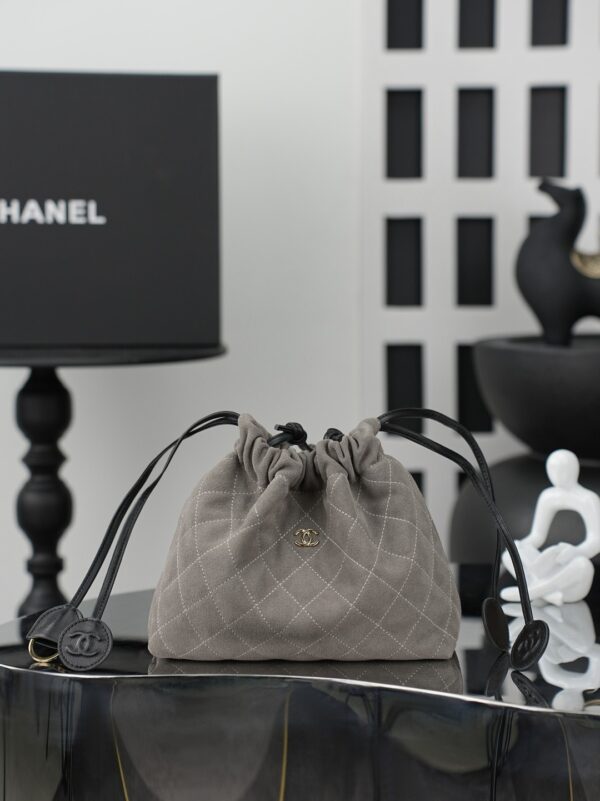 Chanel Spring/Summer Collection Women's Quilted Drawstring Shoulder/Handbag