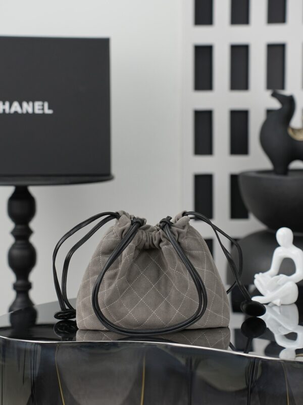 Chanel Spring/Summer Collection Women's Quilted Drawstring Shoulder/Handbag