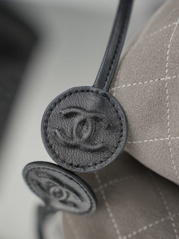 Chanel Spring/Summer Collection Women's Quilted Drawstring Shoulder/Handbag
