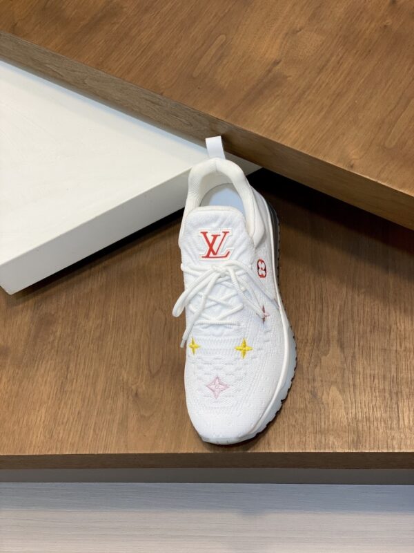 sy_no_335E3A4788B400CAF17891BFA30E0FD3_5 Louis Vuitton White Knit Runner Sneaker with Multicolor Monogram Flowers