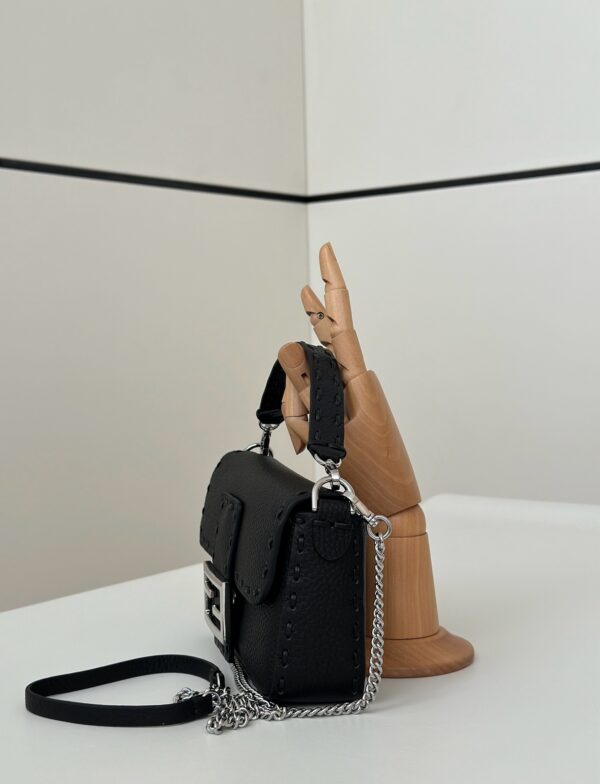 Fendi Baguette Selleria Hand-Stitched Bag – Black