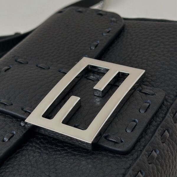 Fendi Baguette Selleria Hand-Stitched Bag – Black