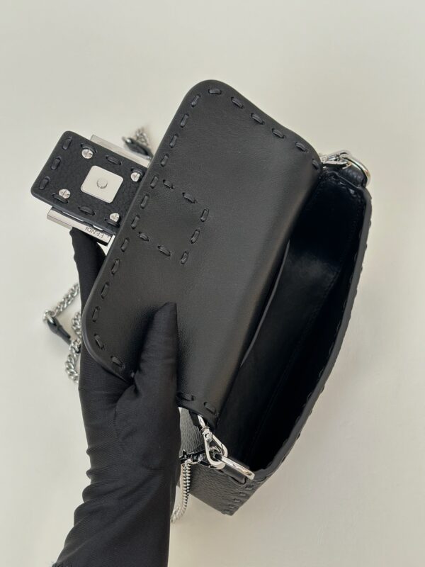 Fendi Baguette Selleria Hand-Stitched Bag – Black